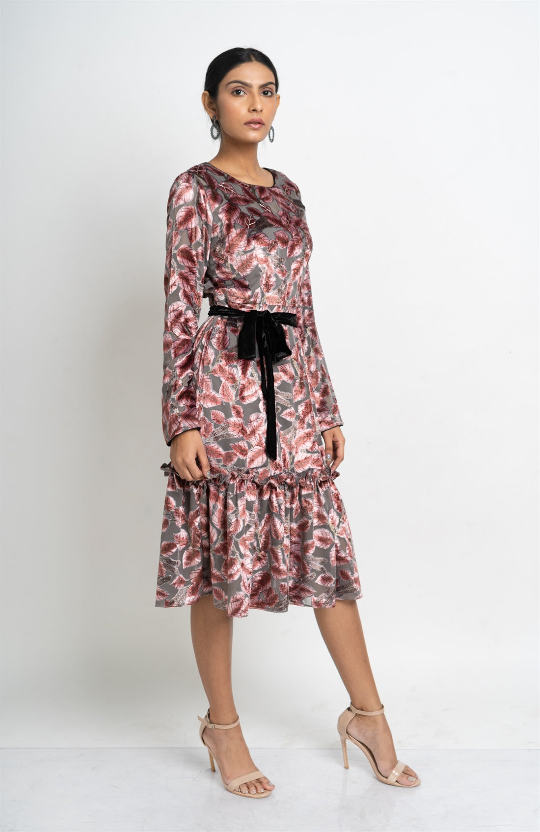 Floral Grey Ruffled Velvet Dress hencemade